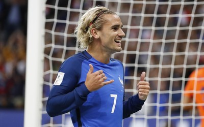 熊猫体育快讯-B费助攻助队翻盘